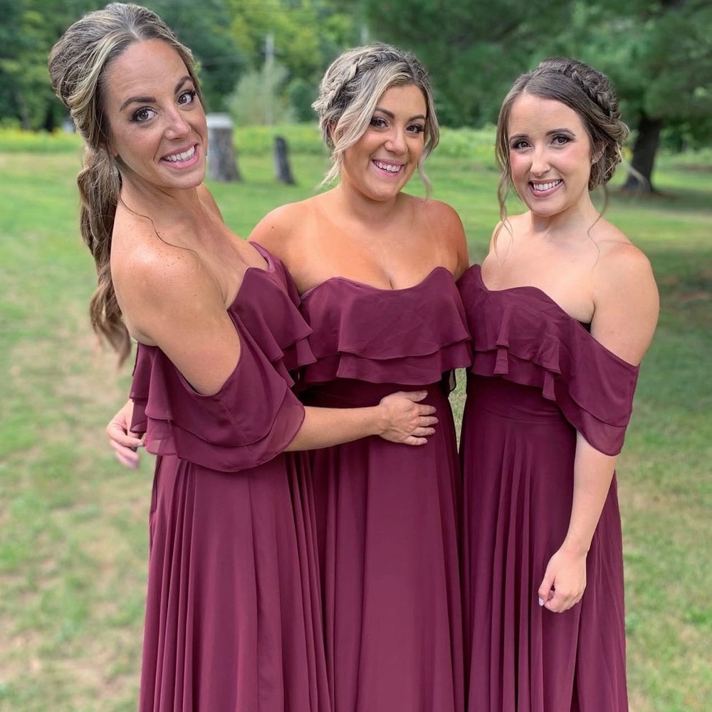 Elegant Burgundy/Maroon Off-Shoulder Bridesmaid Dress - Size 6